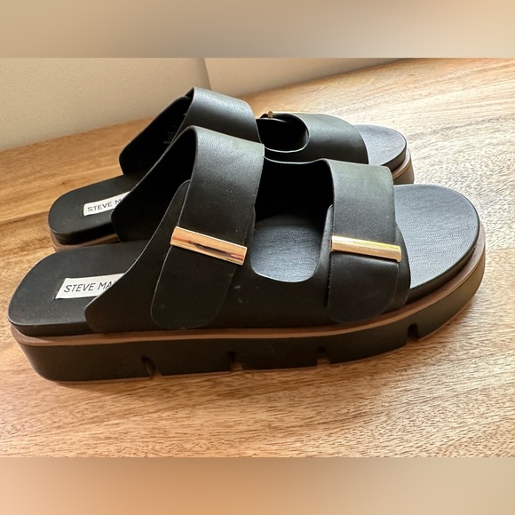 Steve Madden Shoes - Steve Madden Elke wedge sandal